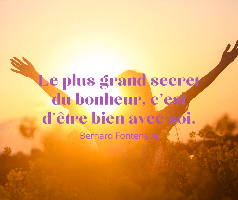 femme qui ouvre le bras : citation sur le bonheur